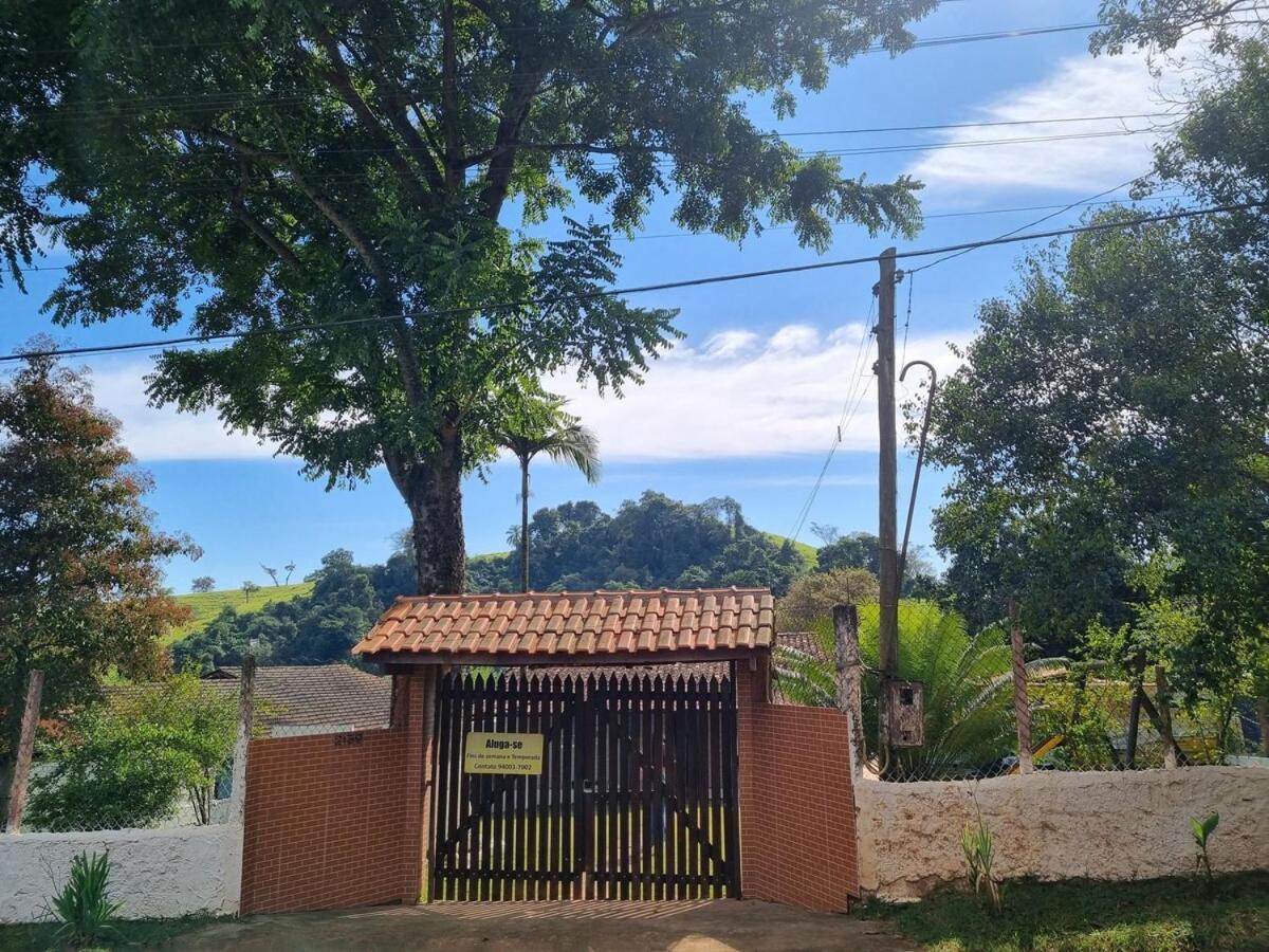 Chacara Recanto Vovo Luiza Aracariguama Exterior photo